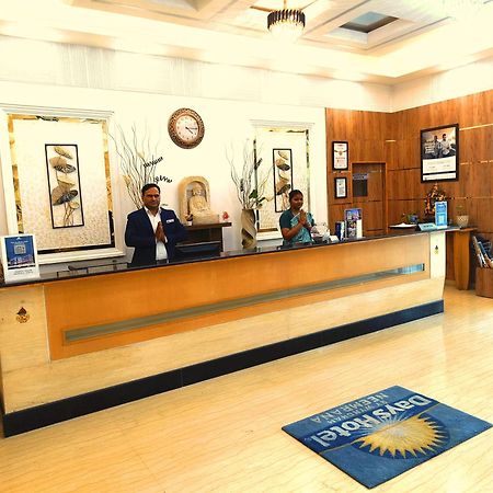 Days Hotel By Wyndham Neemrana Εξωτερικό φωτογραφία