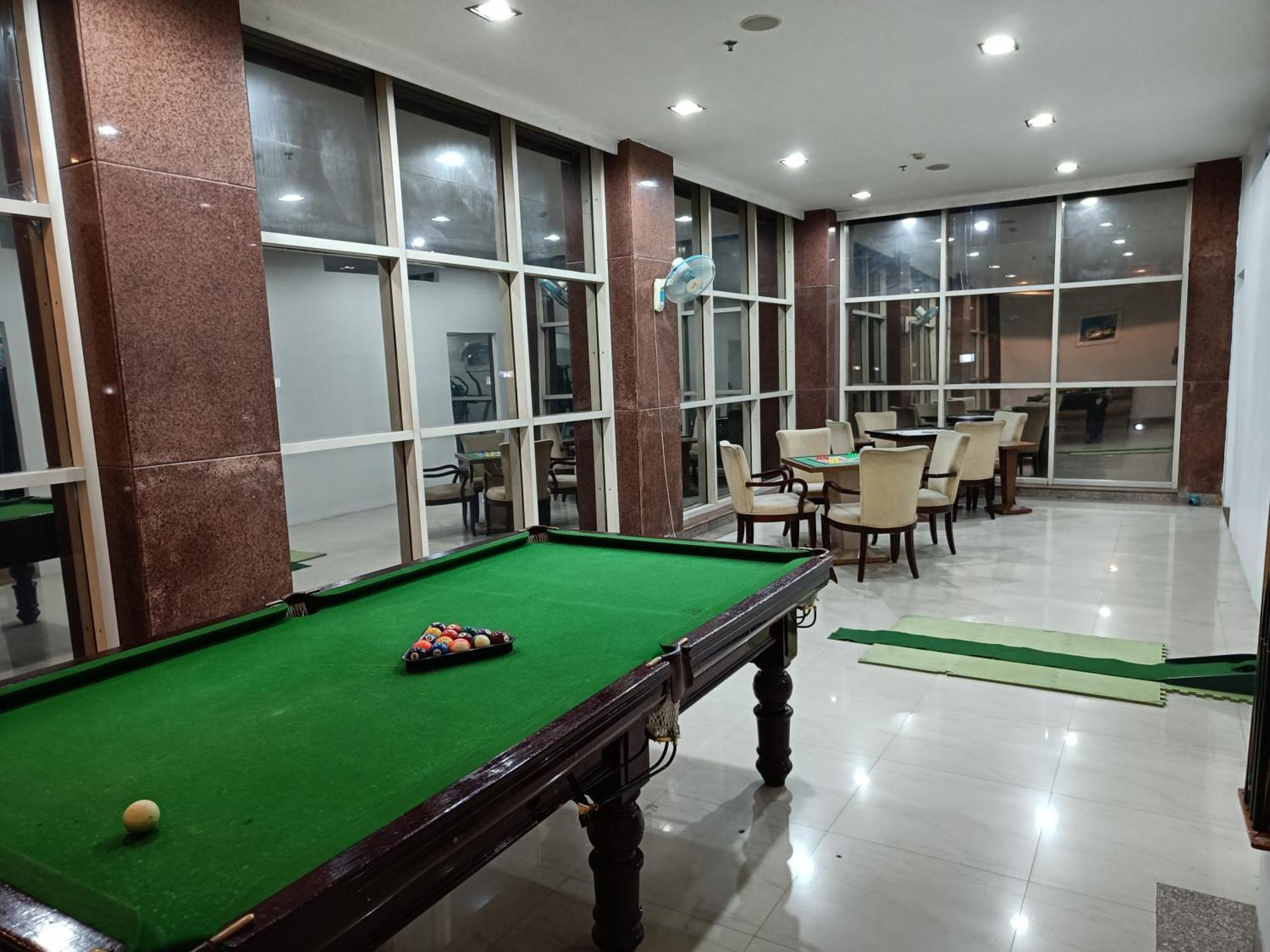 Days Hotel By Wyndham Neemrana Εξωτερικό φωτογραφία