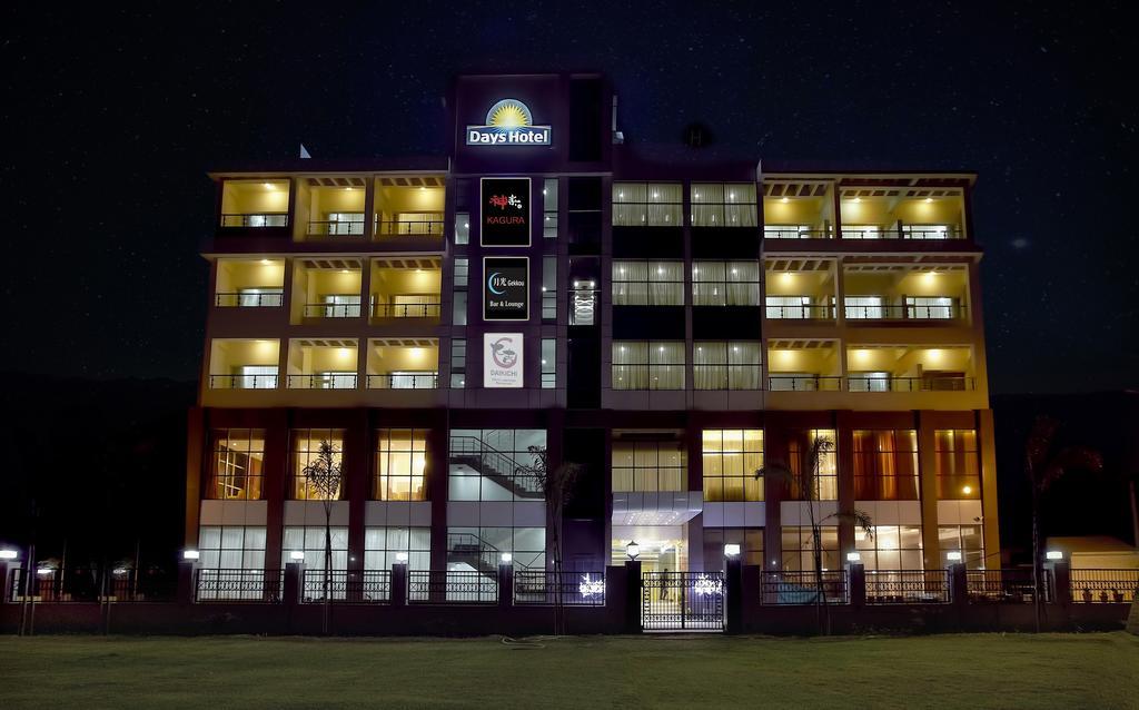 Days Hotel By Wyndham Neemrana Εξωτερικό φωτογραφία