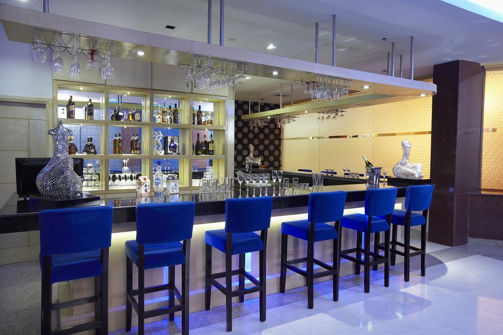 Days Hotel By Wyndham Neemrana Εξωτερικό φωτογραφία