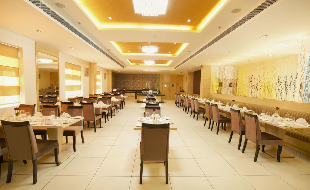 Days Hotel By Wyndham Neemrana Εξωτερικό φωτογραφία