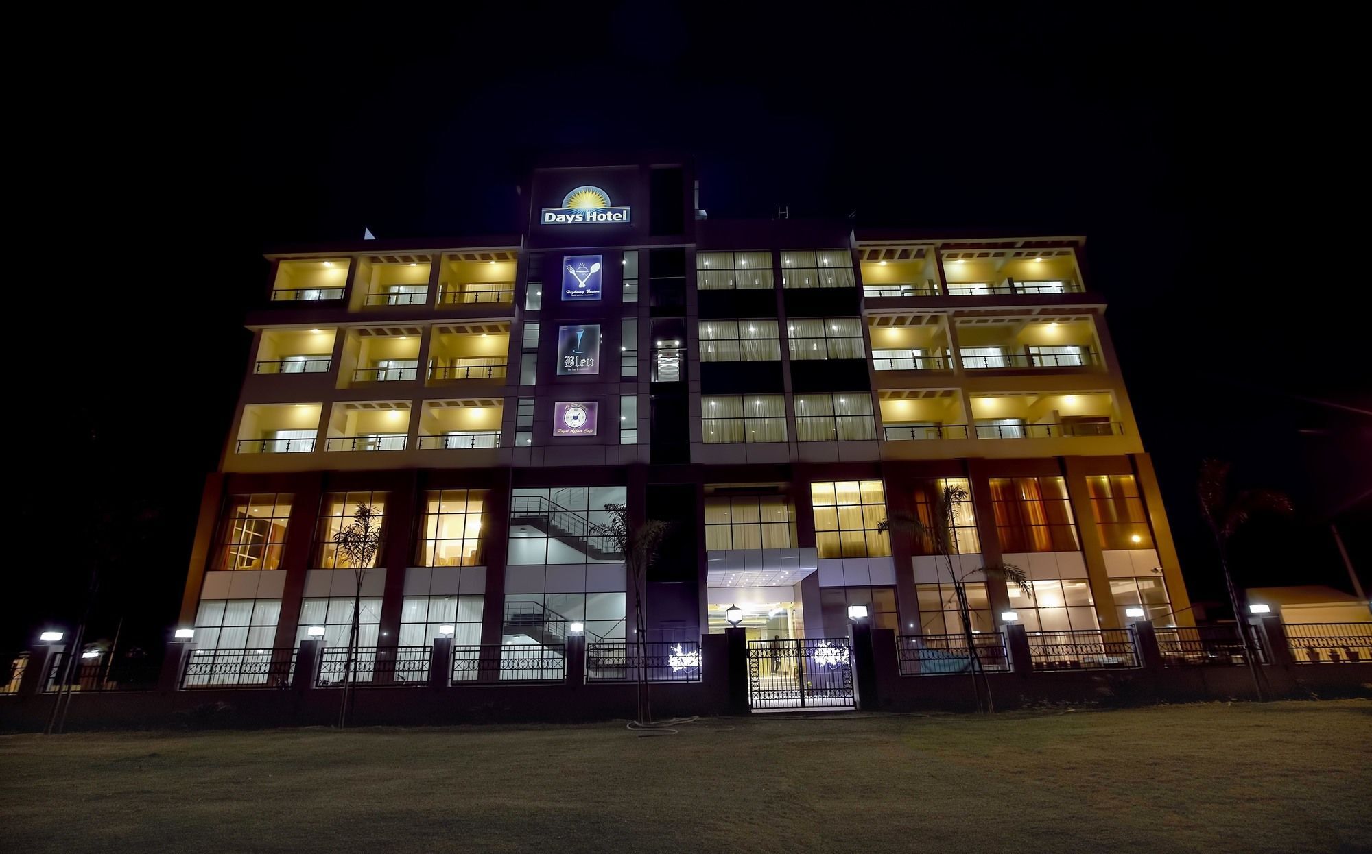 Days Hotel By Wyndham Neemrana Εξωτερικό φωτογραφία