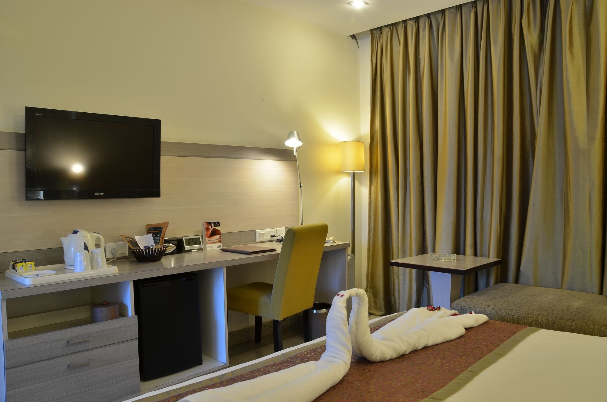 Days Hotel By Wyndham Neemrana Εξωτερικό φωτογραφία