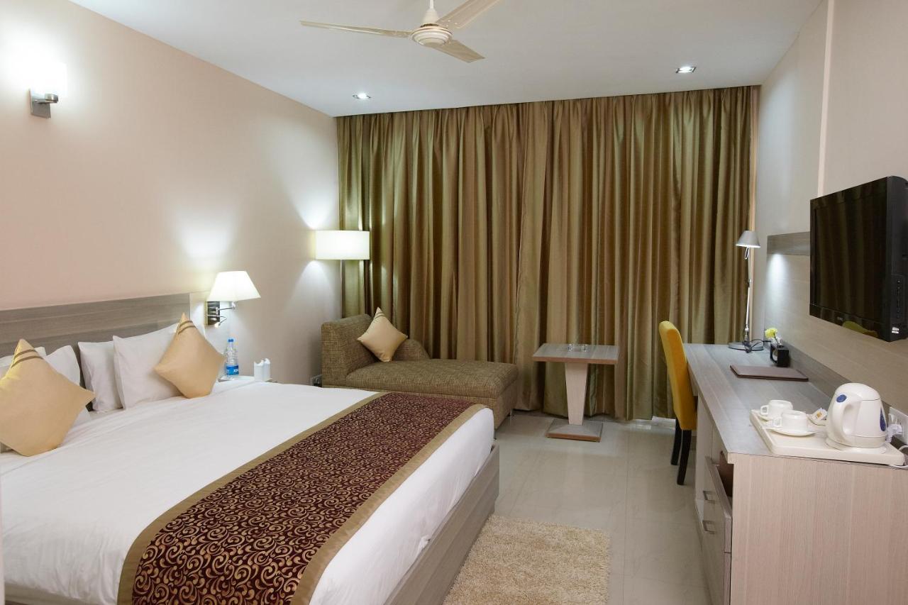 Days Hotel By Wyndham Neemrana Δωμάτιο φωτογραφία