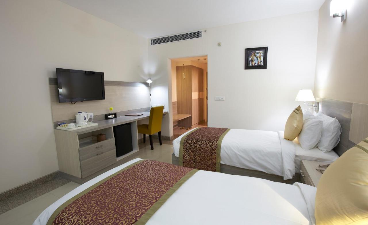 Days Hotel By Wyndham Neemrana Εξωτερικό φωτογραφία